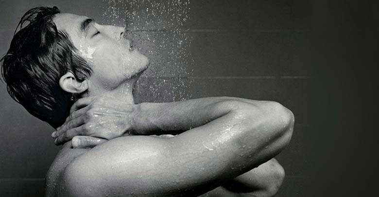 Como bater punheta no banho