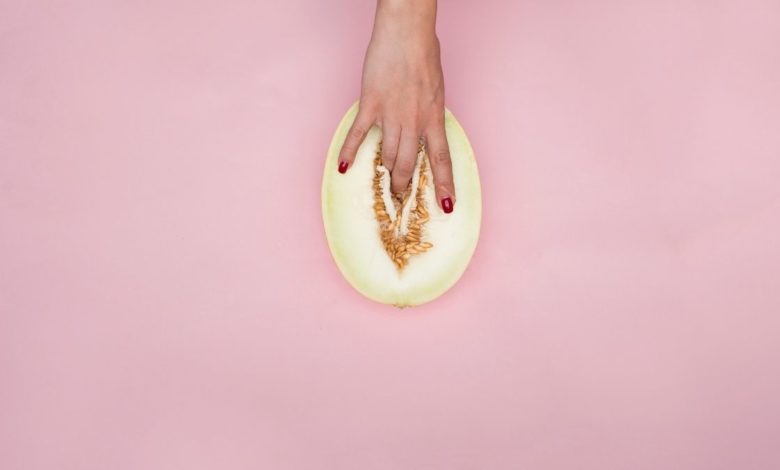 Onde fica o clitóris? Saiba como achar e estimular o botão da felicidade