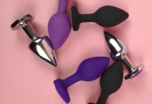 Plug de metal ou silicone? Qual escolher?